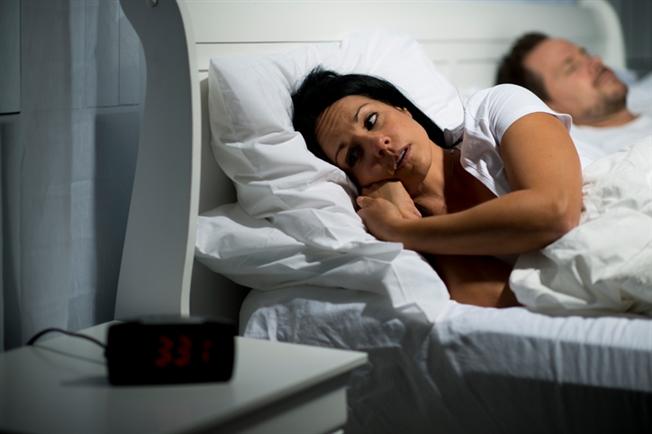 Woman can't sleep at night