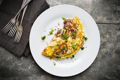 Mushroom red pepper omelet