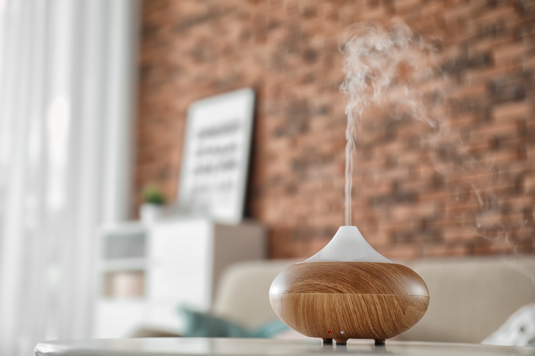 Oil diffuser in home