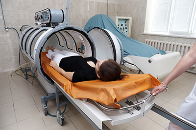 Hyperbaric oxygen chamber