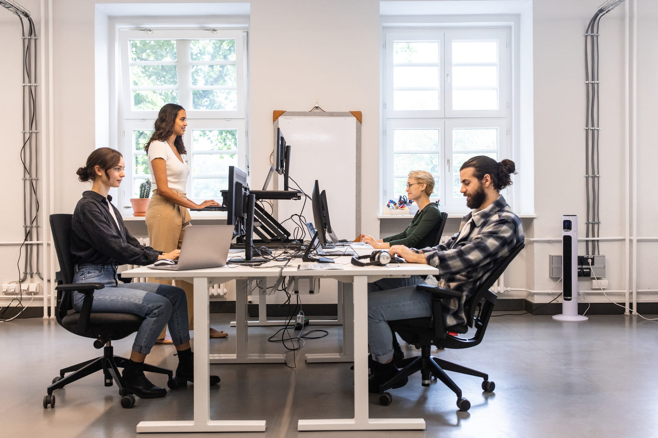 Prper Work Blog – The importance of proper workplace ergonomics | Main Line Health
