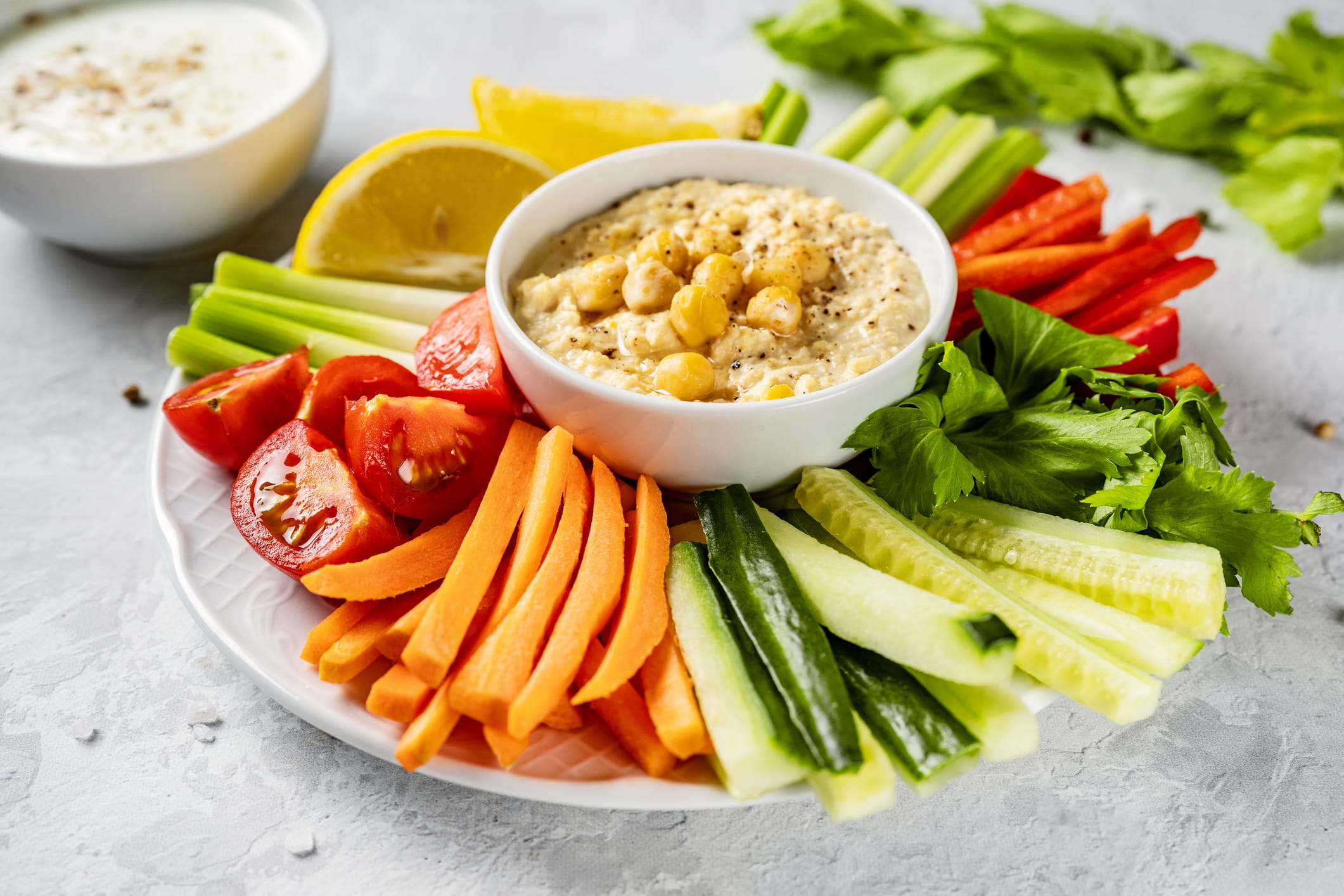 Hummus with vegetables