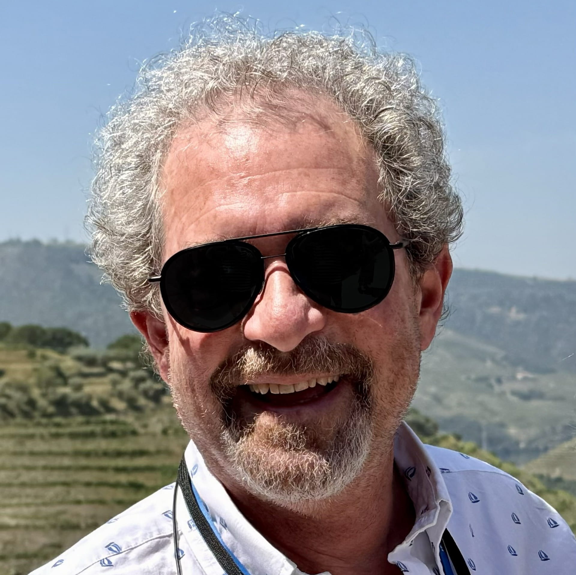 Dr. Jonathan Fox